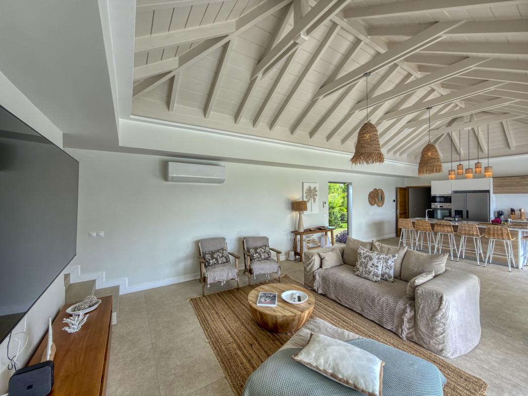 19.Location Villa piscine vue mer St François Guadeloupe_Salon